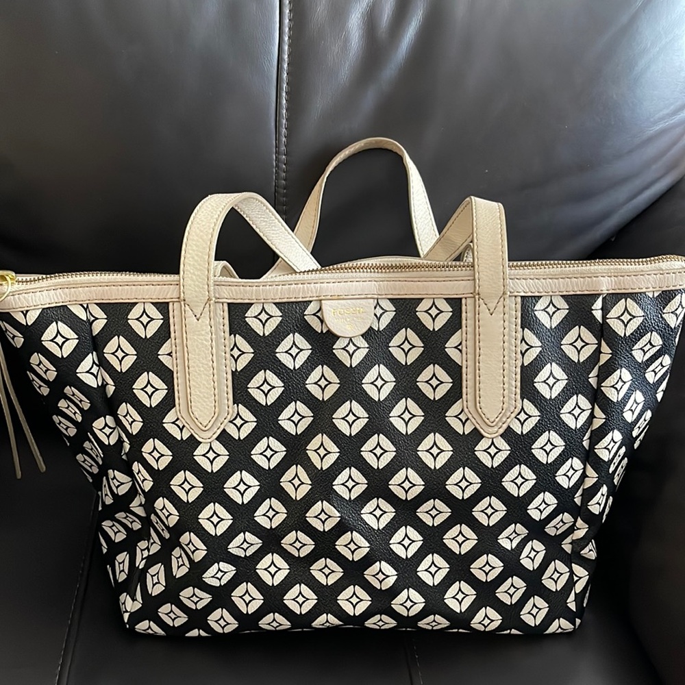 Fossil Tote